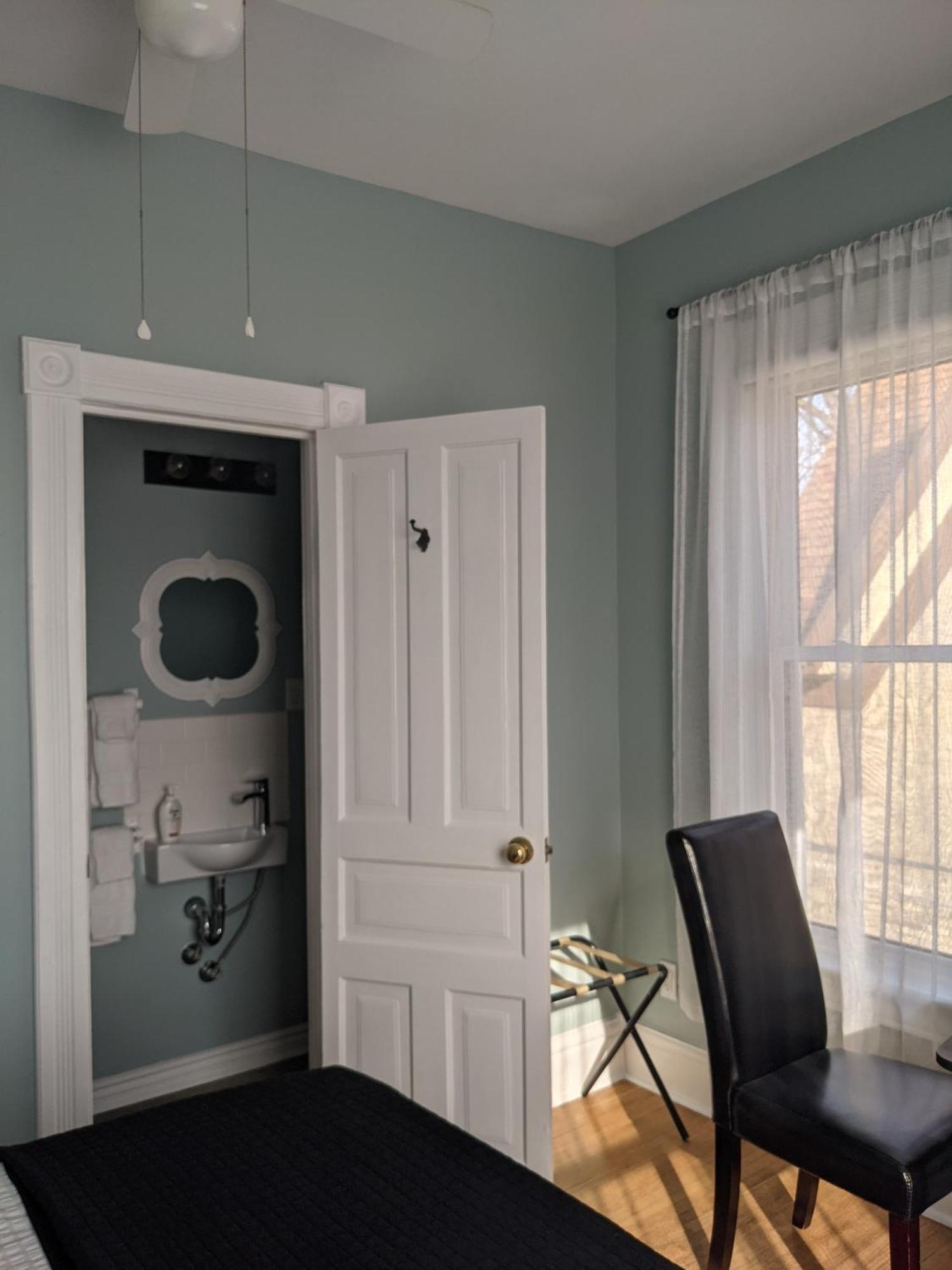 Colborne Bed And Breakfast Goderich Chambre photo